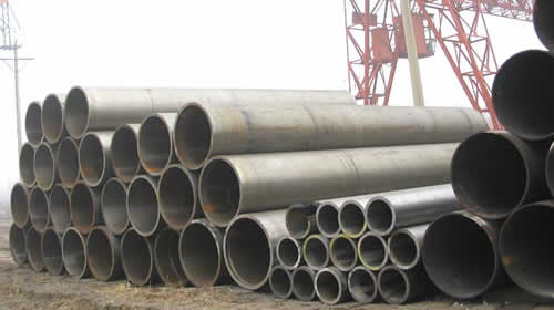 Stainless steel pipes for oil cracking